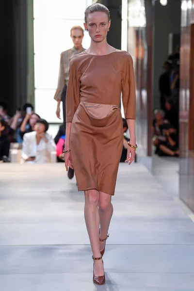 Look 7